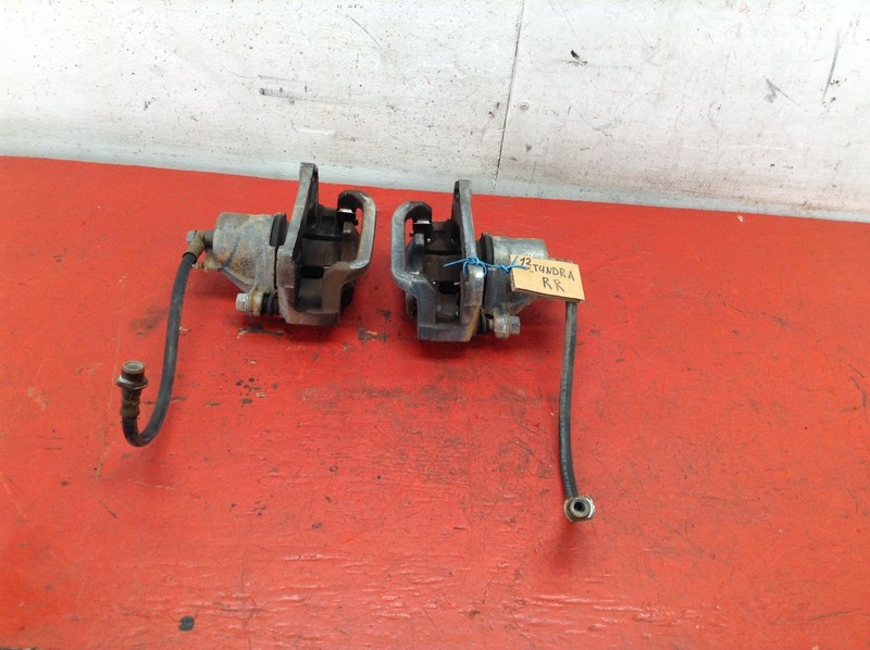 07-21 TOYOTA TUNDRA 5.7L 4WD REAR LEFT / RIGHT BRAKE CALIPER SET OEM