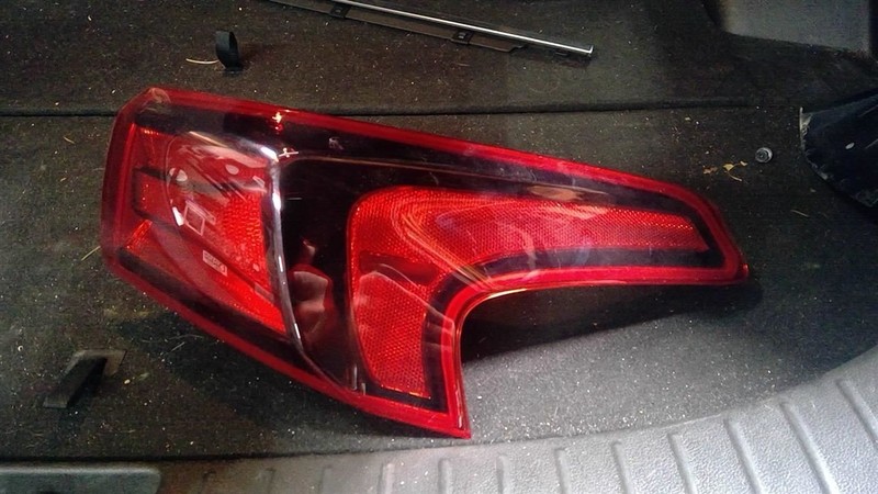 Passenger Tail Light Incandescent Fits 19-20 SANTA FE 1793376