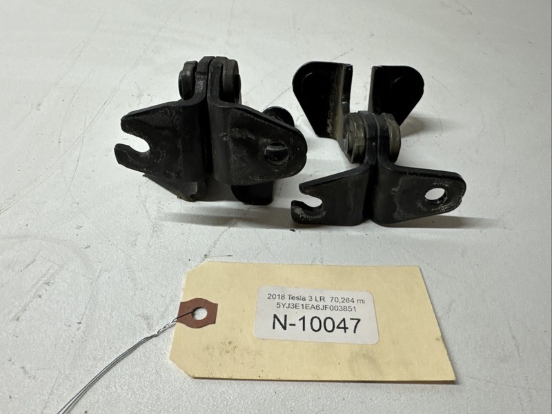 2017-2023 Tesla Model 3 REAR RIGHT Side Door Upper and Lower Hinges 10047 B74