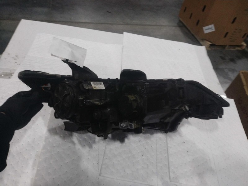 2016 Mitsubishi Outlander Left Grey Headlight Assembly - Used, 115k Miles