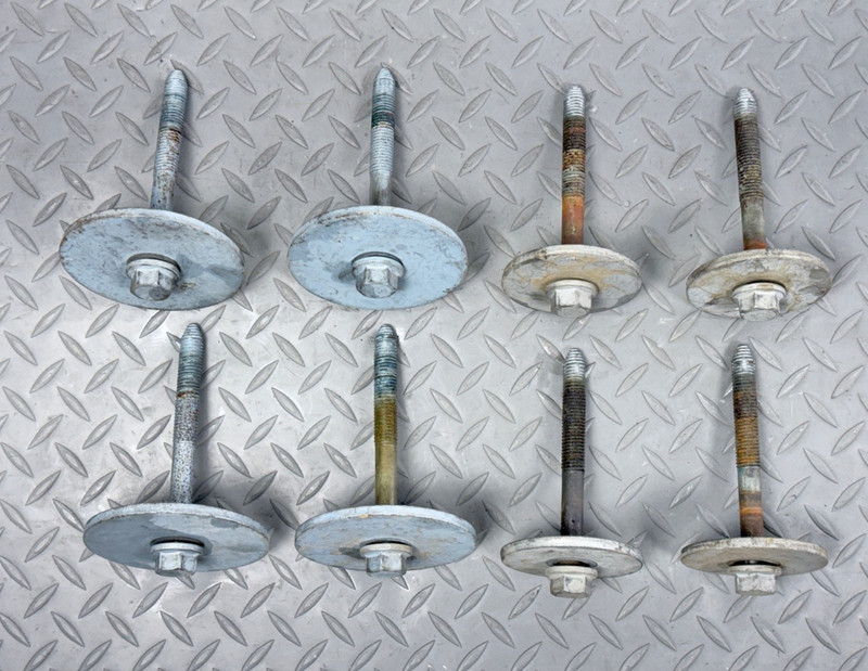 ✅ 13-26 RAM 1500 Classic 2500 3500 OEM CAB BODY MOUNT BOLT / SCREW & WASHER SET