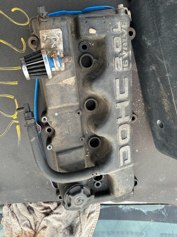 95-99 MITSUBISHI EAGLE Talon Eclipse 420A NONTURBO 2.0 Engine Valve Cover