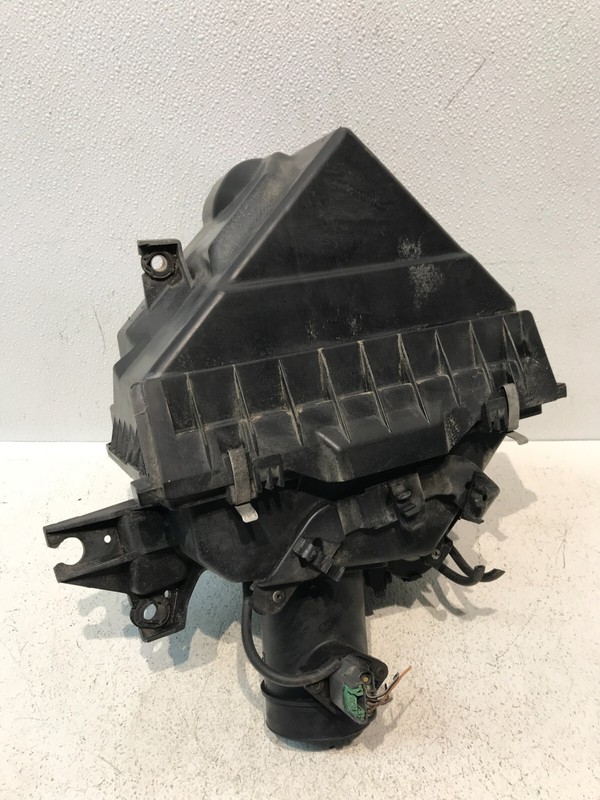 96-02 PATHFINDER AIR CLEANER INTAKE FILTER HOUSING AIR BOX W/ MAF SENSOR OEM