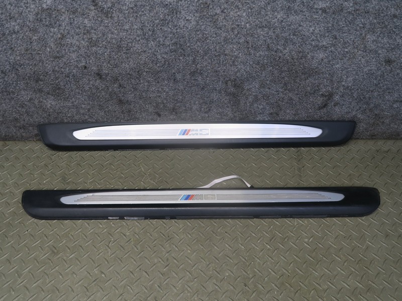 2006-2010 BMW E63 E64 M6 DOOR ILLUMINATED SCUFF SILL PLATE TRIM PANEL SET OF 2