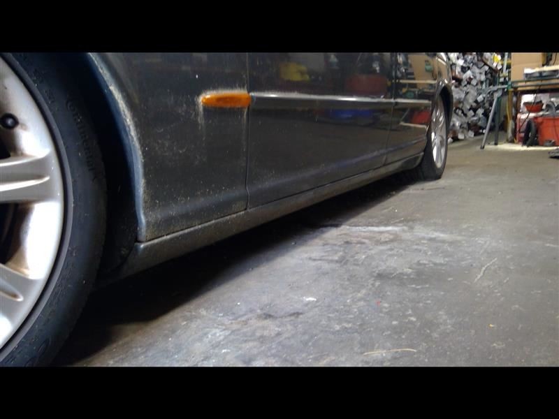 2004 2005 2006 2007 XJ8 Left Rocker Panel Moulding 1396501