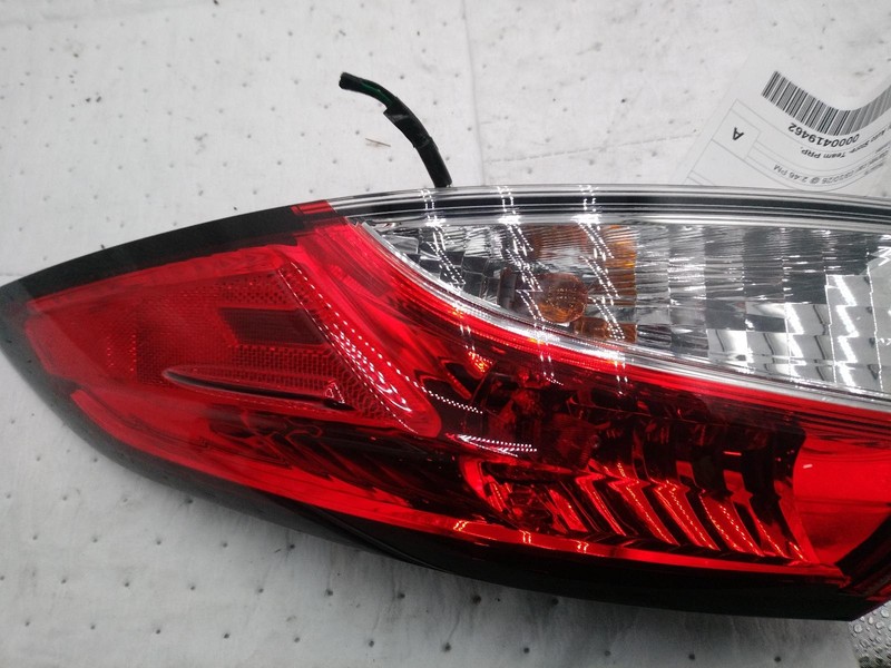 2022 Toyota Corolla Right Tail Light Assembly - Used, White, 35K Miles