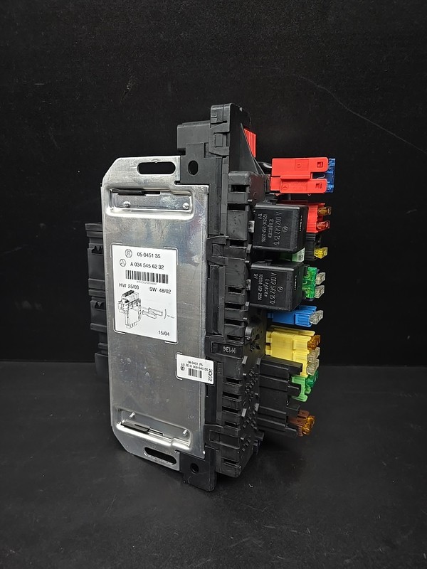 03-12 Mercedes R230 SL550 SL500 SL55 AMG Rear SAM Fuse Box Relay Module OEM