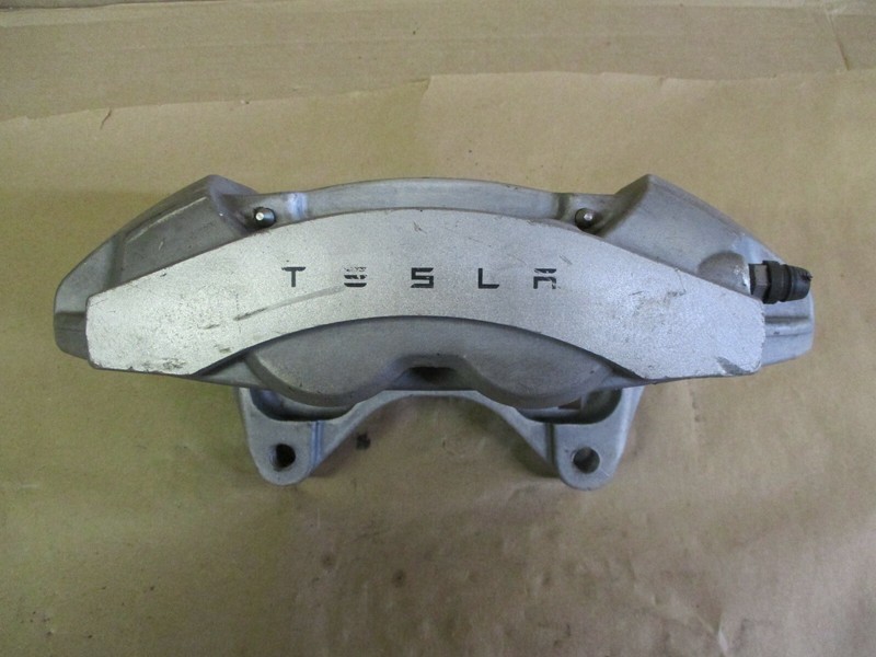 2017-2020 TESLA MODEL 3 OEM FRONT RIGHT BRAKE CALIPER 20C8490400