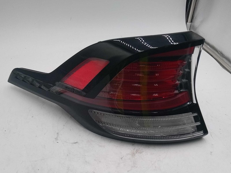 2023 KIA Sportage Left Tail Light Assembly Black Used 52K Miles OEM Part