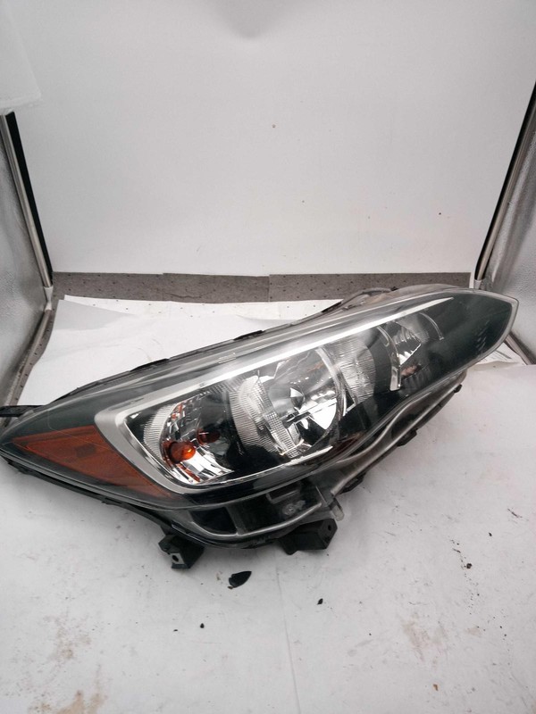 2020 Subaru Impreza Left Headlight Assembly Silver OEM 632543 81k Miles