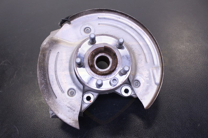 2018 2019 JAGUAR E-PACE REAR LEFT DRIVER STUB AXLE KNUCKLE SPINDLE HUB OEM *72K*