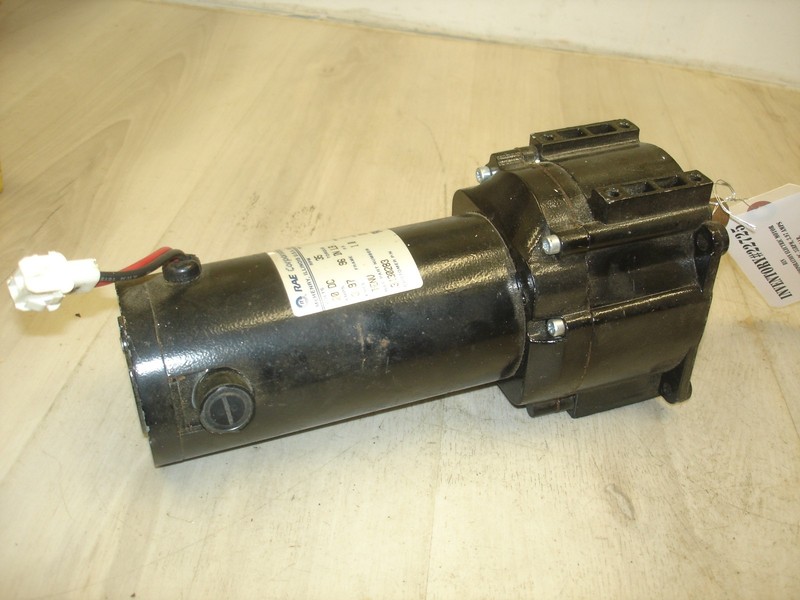 Rae corp electric motor # 3130283 24dc 35rpm 3.97ampstorque 96 in lbs TESTED