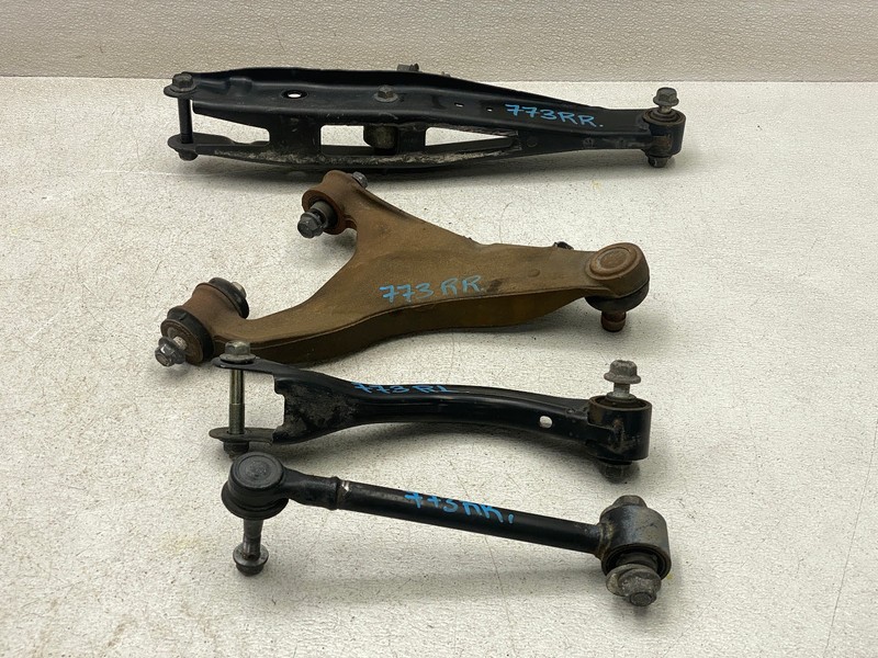 2016-2017 SUBARU CROSSTREK REAR RIGHT PASSENGER SIDE CONTROL ARM SET OEM LOT773