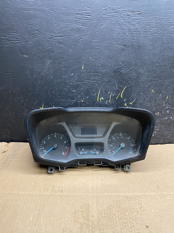 2016 to 2018 Ford Transit Connect Speedometer Cluster y9925 DG