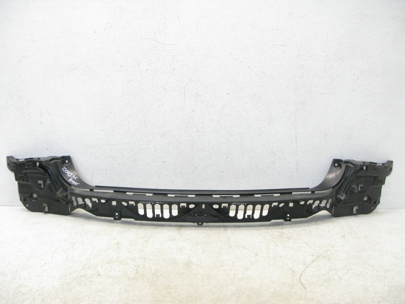 09-15 BMW F01 F02 740i 750Li REAR BUMPER CENTER BRACKET GUIDE MOUNT OEM 100923C