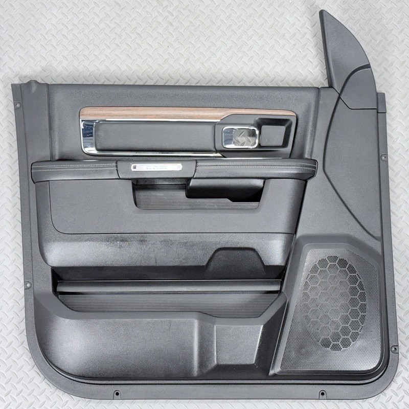 ✅ 13-24 RAM 1500 2500 3500 Class. Laramie OEM FRONT LEFT DOOR PANEL Black DRIVER