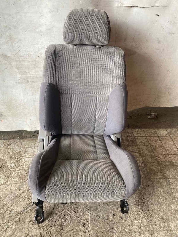 Front Seat TOYOTA 4RUNNER 02 01 00 99 98 97 96