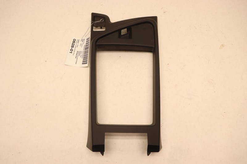 2018-2020 ALFA ROMEO STELVIO CENTER CONSOLE ARMREST TRIM PANEL COVER OEM