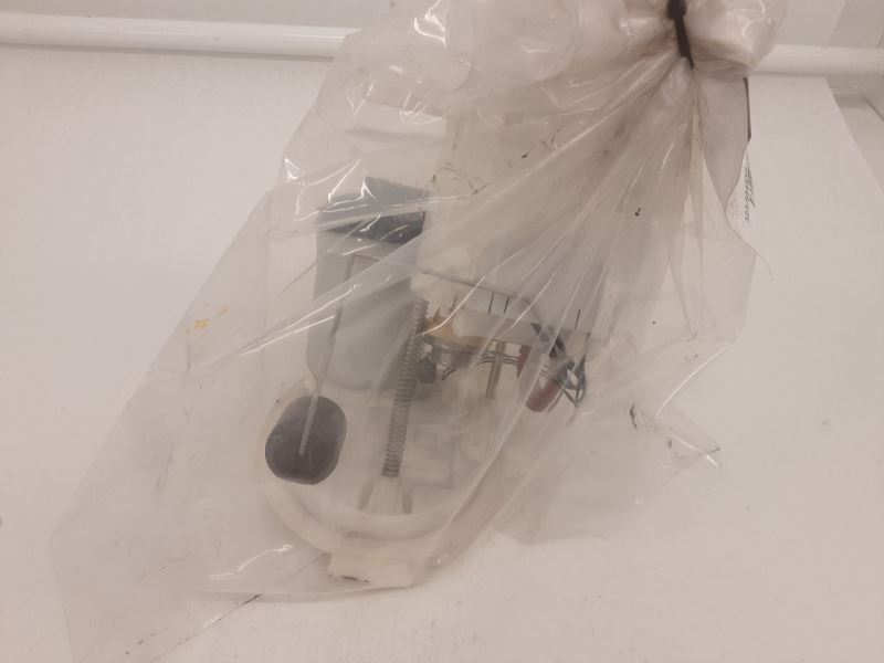 Passenger Fuel Pump Assembly Pump And Sender Fits 12-18 BMW 320i 2271431