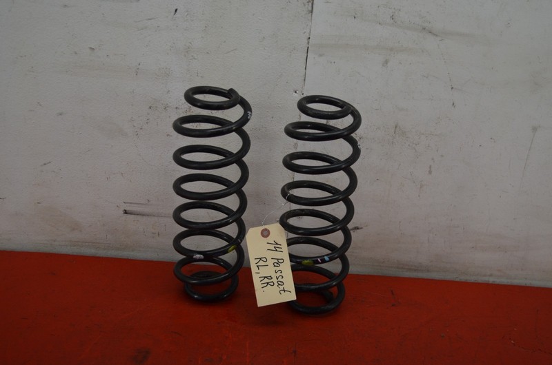 12-18 VOLKSWAGEN PASSAT REAR LEFT / RIGHT COIL SPRING SET OEM