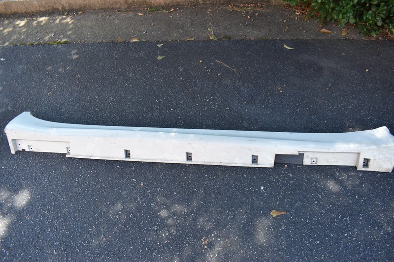 2011-2012 INFINITI M37 BASE ROCKER MOLDING RIGHT SIDE FACTORY OEM LOCLA PICKUP