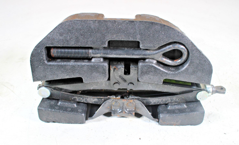 2009 - 2016 Hyundai Genesis Emergency Spare Tire Kit Jack & Tow Hook w/ Case OEM