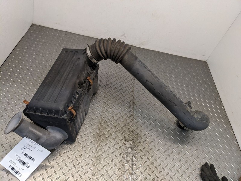 Air Cleaner 4.0L Fits 05-06 WRANGLER 1157786