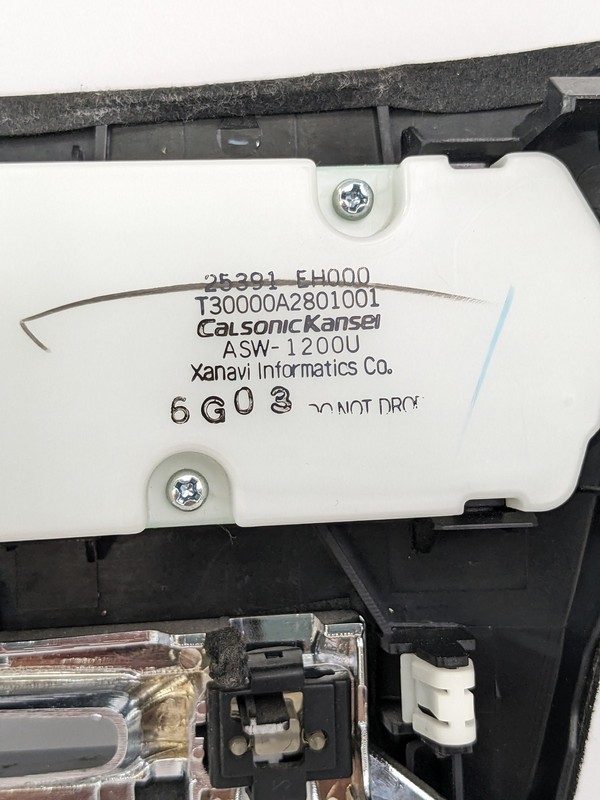 2006 2007 Infiniti M35 M45 Dash Panel Radio Control Switch Clock 68260-EH100 OEM