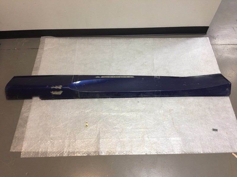 2012 ASTON MARTIN RIGHT SIDE ROCKER PANEL FACTORY OEM
