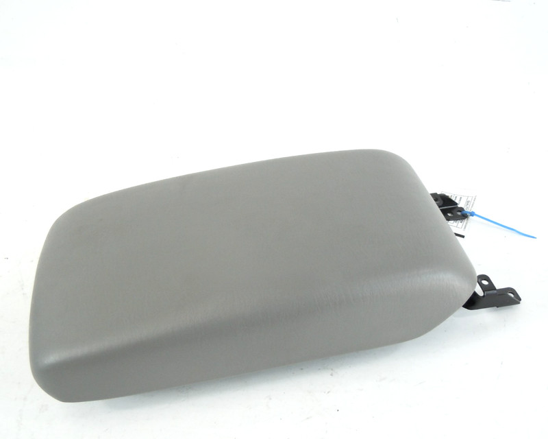 02-04 Toyota Camry SE Center Console Arm Rest Lid OEM Vinyl North America Built