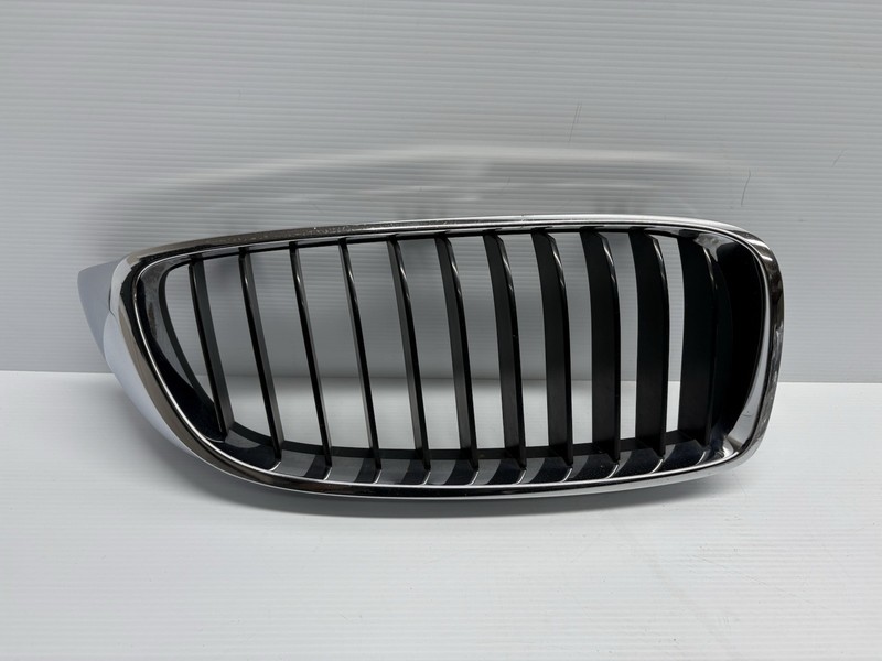 OEM 2014 - 2020 BMW F32 F36 428i 430i Front Right Kidney Grille 51-13-7-294-814
