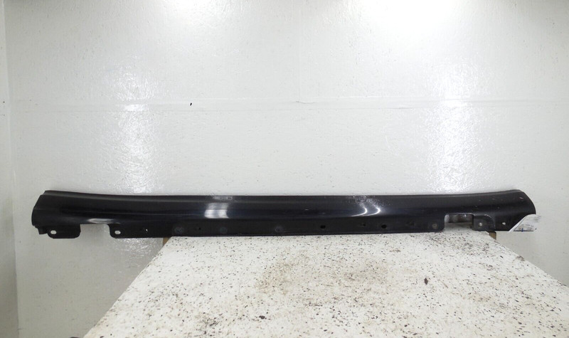 Mercedes-Benz C230 Cpe Rocker Panel Side Skirt Molding Pass Right OEM 2002-2005