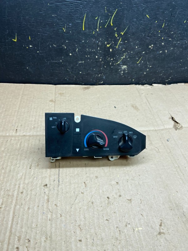 2009-2014 Ford Van Econoline E150 E250 A/C Heater Climate Control y2447 DG