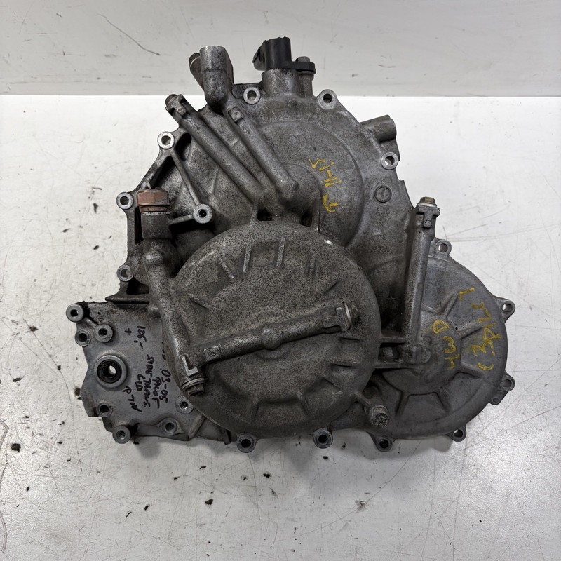 03-04 Honda Pilot AT Transmission Left Side End Cover 21240-P7W-000 OEM