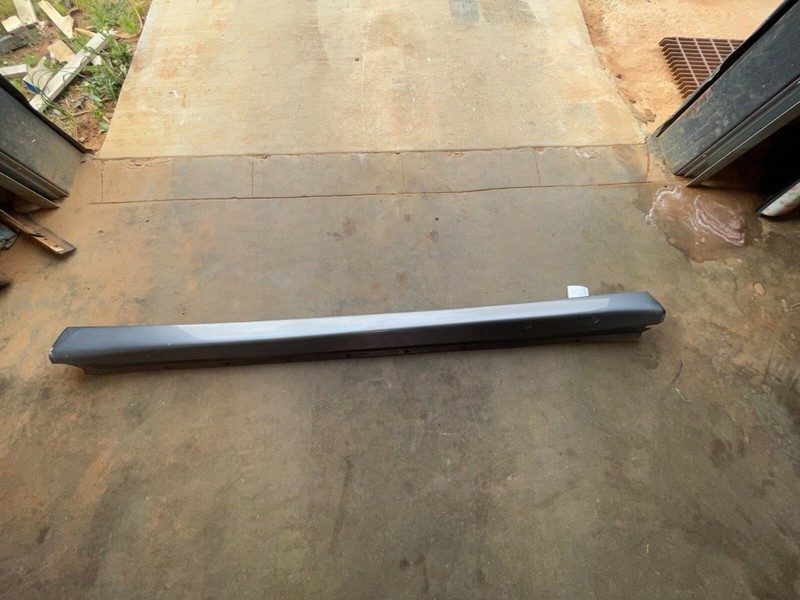 2005-2007 MASERATI COUPE GT LEFT DRIVER SIDE ROCKER SKIRT COVER PANEL TRIM OEM
