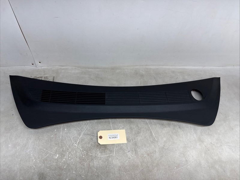 ⚡️17-22 TESLA 3 FRONT WINDSHIELD AIR VENT COVER PANEL 1081675-00-E 34081 S7