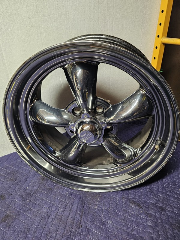 17x8" American RacingTorque Thrust IIWheel From A 2011 Mustang
