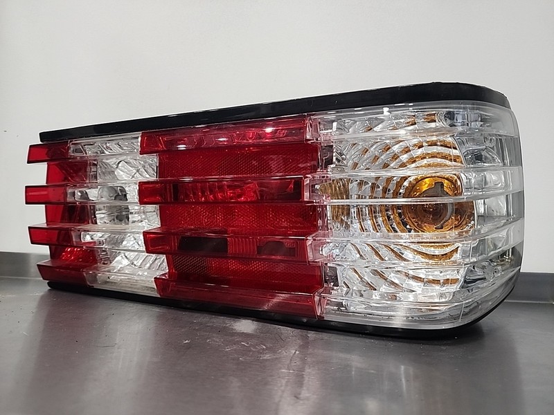 1986-1991 MERCEDES W126 S-Class 300/350/420/560 SD/SDL/SE/SEL LEFT TAILLIGHT