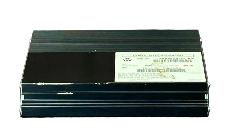 15-16 Challenger Charger 300 276 Watt Radio Stereo Amplifier Amp 68222467AF