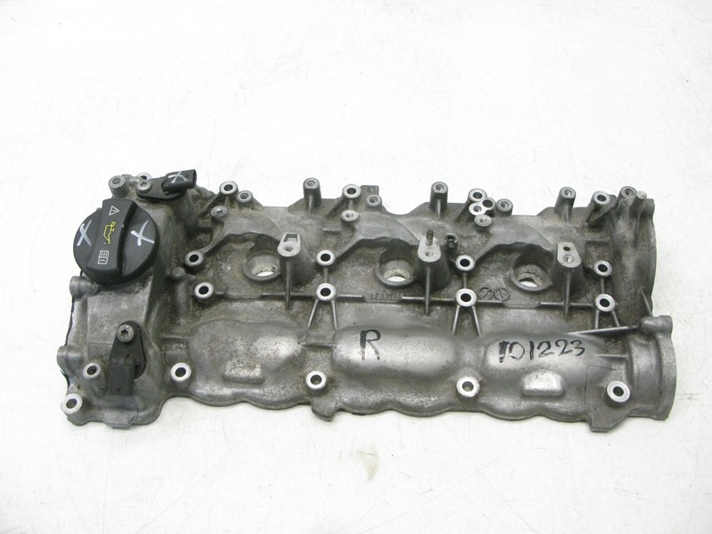 13-14 MERCEDES W204 C300 E350 3.5L ENGINE MOTOR ROCKER VALVE COVER RIGHT OEM 101