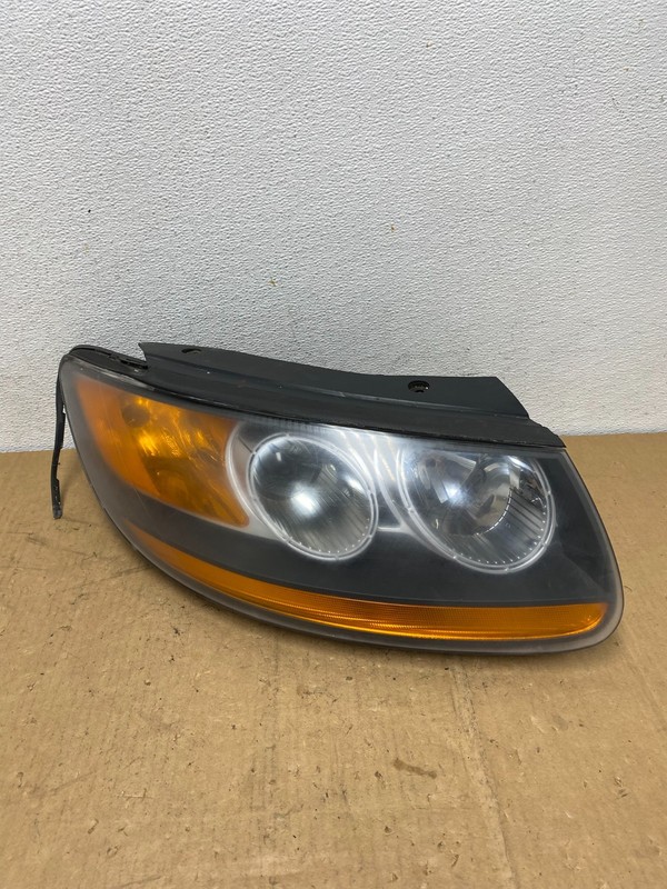 2007 2008 2009 Hyundai Santa Fe Right Passenger Halogen Headlight TYC AD1236 DW