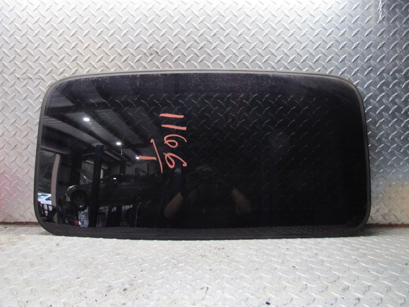 2003-2007 HONDA ACCORD COUPE SUNROOF GLASS