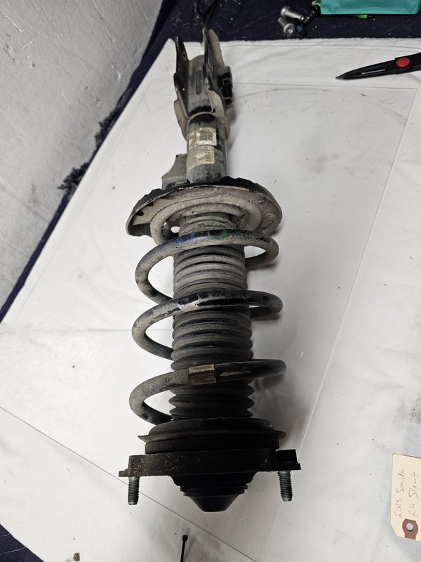 Passenger Right Strut FrontFits 2015 Hyundai Sonata