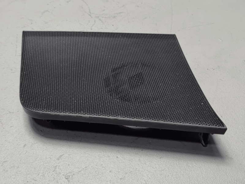 OEM TOYOTA CAMRY 2018 DASH DASHBOARD PASSENGER SIDE SPEAKER GRILLE COVER