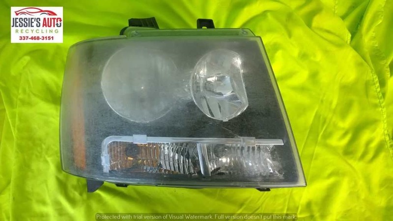 07 08 CHEVY TAHOE PASSENGER RIGHT HEADLIGHT LAMP OEM 2161-2