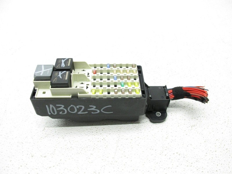 17-20 JAGUAR X760 XE 16-23 XF ENGINE FUSE BOX RELAY JUNCTION MODULE UNIT OEM 103