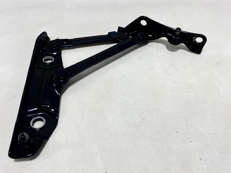 14-23 INFINITI Q50 REAR RIGHT PASS SIDE DECK TRUNK LID SUPPORT HINGE GAG OEM