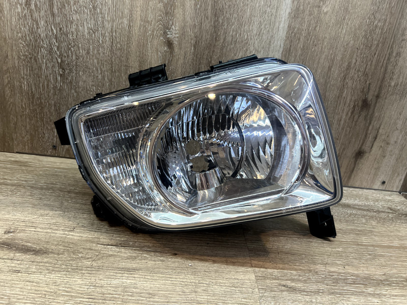 2003 -2008 HONDA ELEMENT RH HEAD LIGHT ASSY OEM