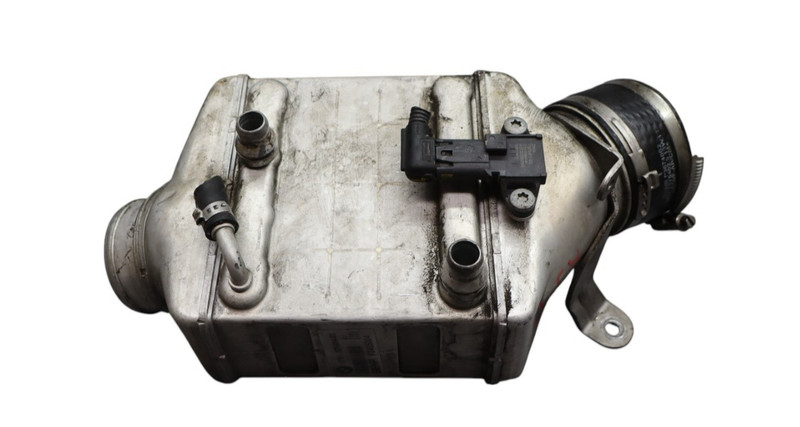 08-19 BMW F12 650i 550i 750i 750Li X6 Right Side Turbocharger Intercooler OEM