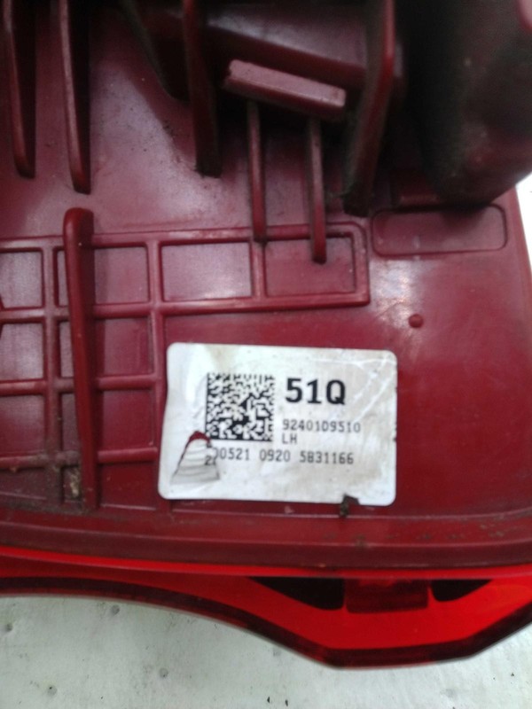 2021 KIA SPORTAGE Left Tail Light Assembly Grey Used OEM 706807 60K Miles
